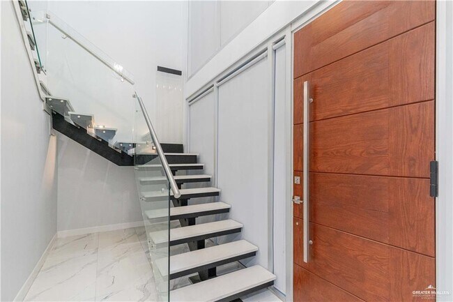 Building Photo - 29 Doctor's Dr