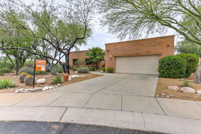 Building Photo - San Ignacio Vistas - Green Valley (Age Restricted community, at least one person must be 55 or ol...