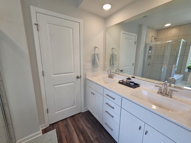 Building Photo - 205 Brochaill Ct