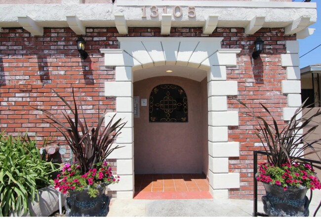 Building Photo - 13105 Kornblum Ave.