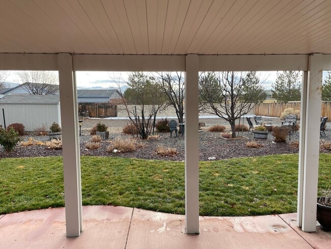 Building Photo - BIG LOT FOR ALL YOUR TOYS!