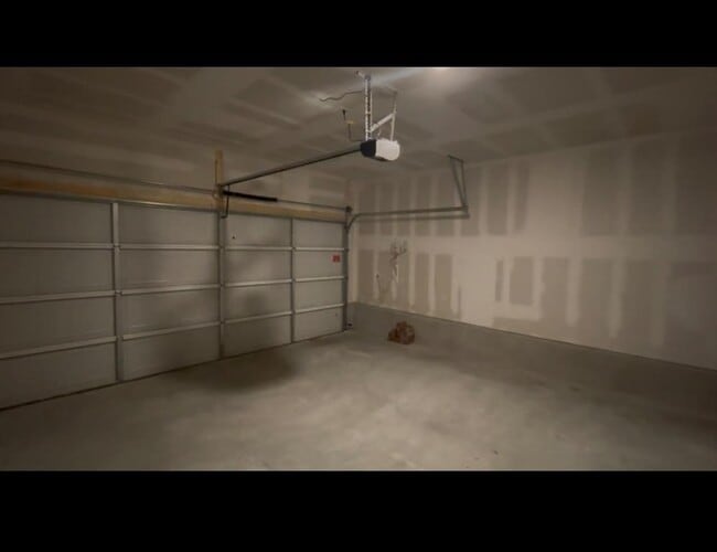 Building Photo - 152 Zircon Ln