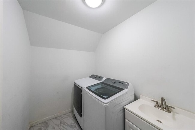 Building Photo - 6220 Polar Fox Ct