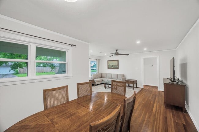 Building Photo - 9610 Bevlyn Dr