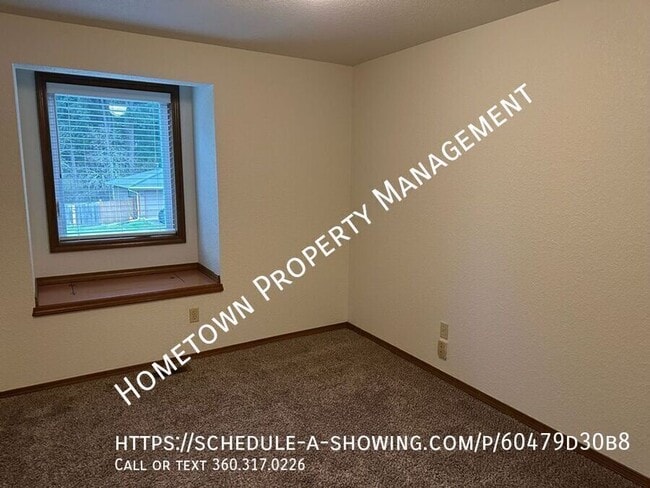 Building Photo - 8526 Oxford Ave SE