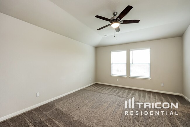 Building Photo - 13629 Paxton Blvd