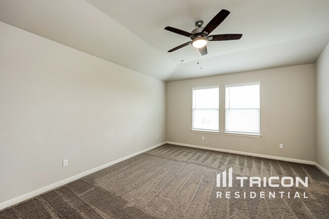 Building Photo - 5540 Shasta Pl