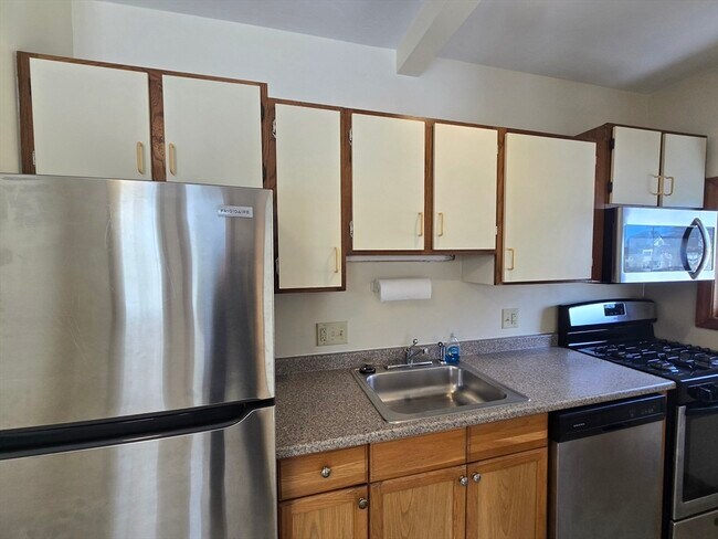 Building Photo - 17 Grafton St