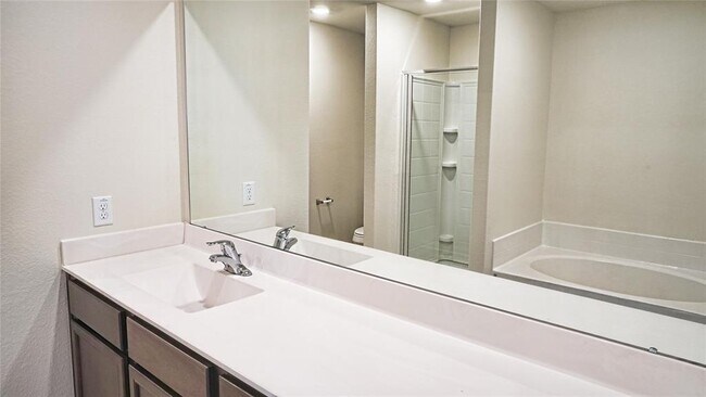 Building Photo - 7922 Vacek Meadows Loop