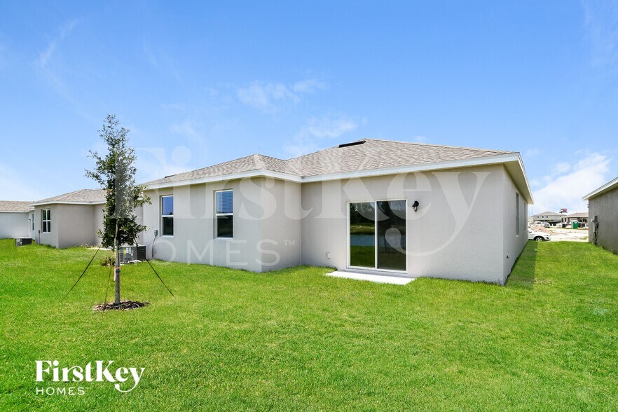 Building Photo - 1618 Isleta Lp