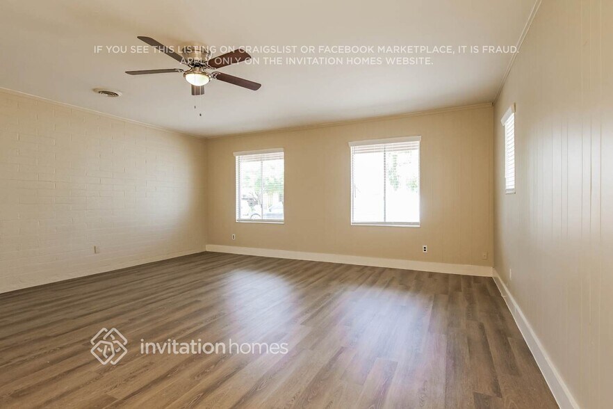 Building Photo - 6925 W Montebello Ave