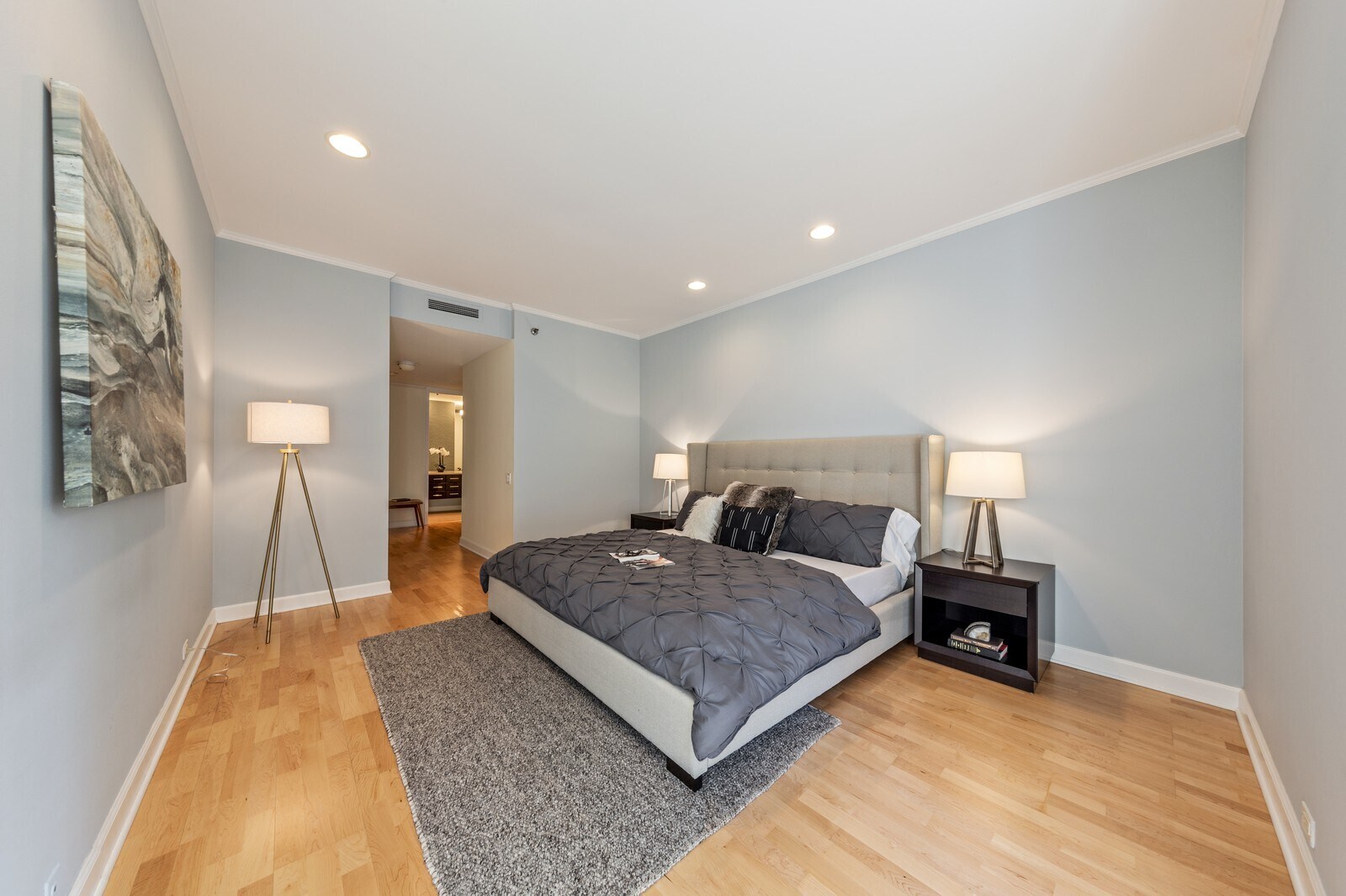 Building Photo - 680 N Lake Shore Dr