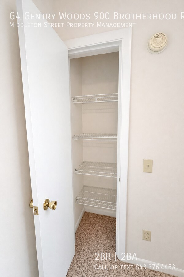 Building Photo - G4 Gentry Woods 900 Brotherhood Rd