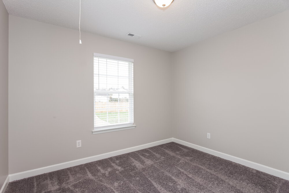 Building Photo - 916 Clover Gap Dr