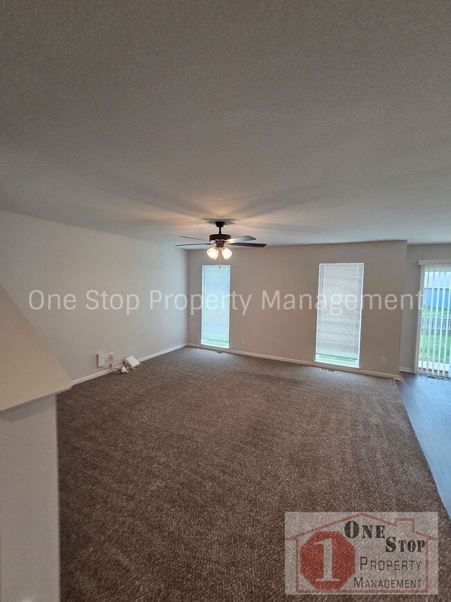 Building Photo - Beautiful 4 Bedroom 4 Bathroom in Belton!