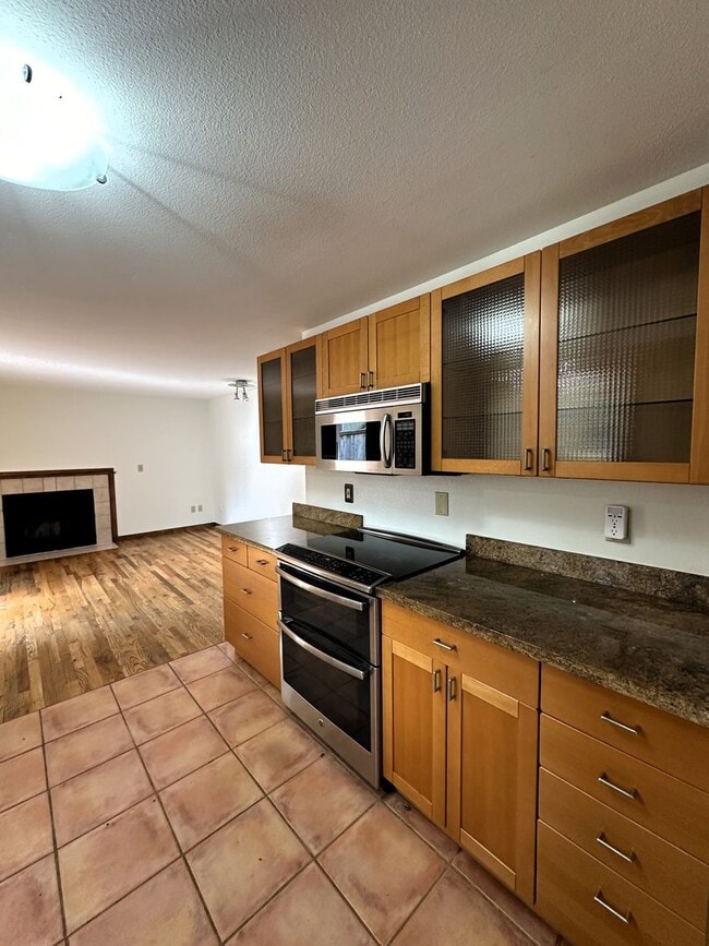 Building Photo - 3Bd/2Ba Sammamish House