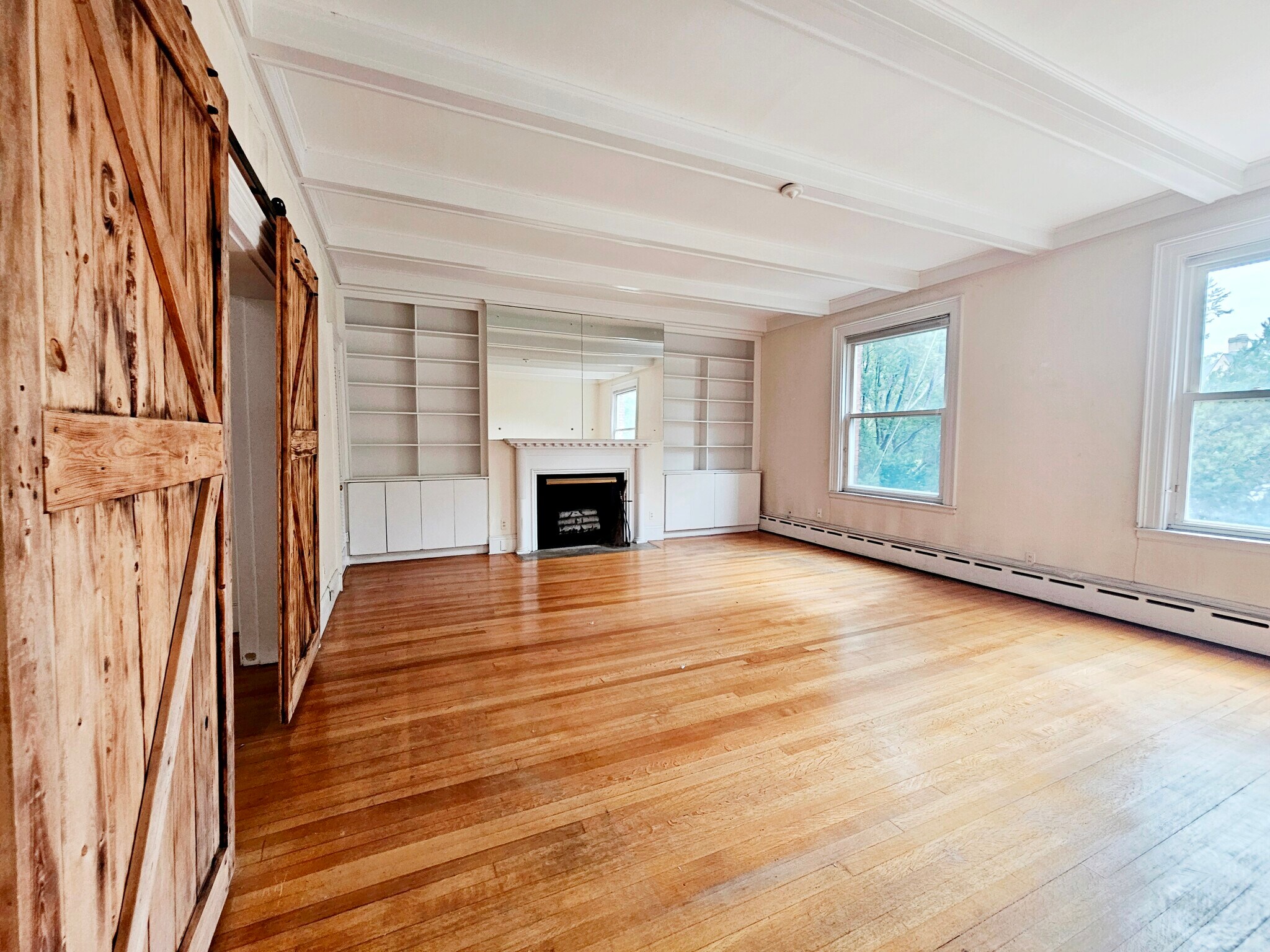 Building Photo - 1712 Beacon St