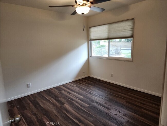 Building Photo - 2523 Deerpark Dr
