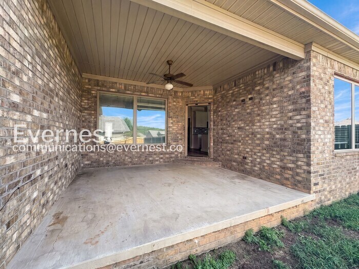 Building Photo - 120 Melville Dr