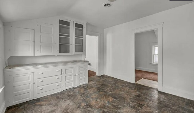 Building Photo - 3134 W 88th St
