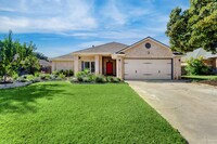 Building Photo - 1208 Rocky Creek Dr