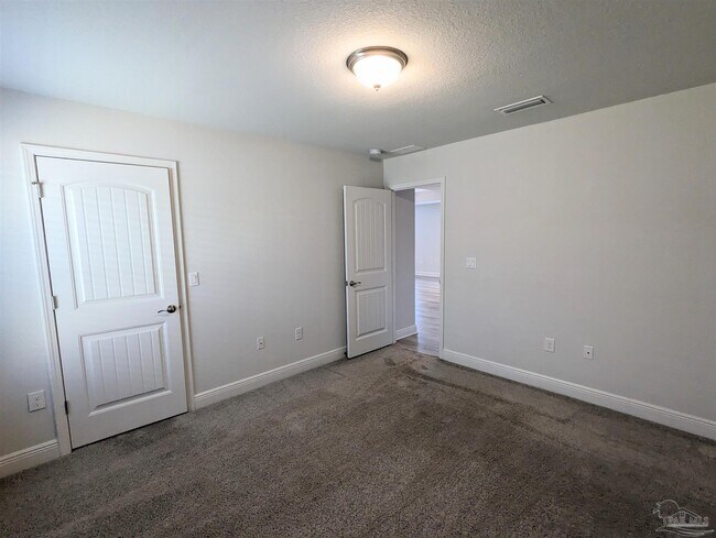Building Photo - 4723 Frances St