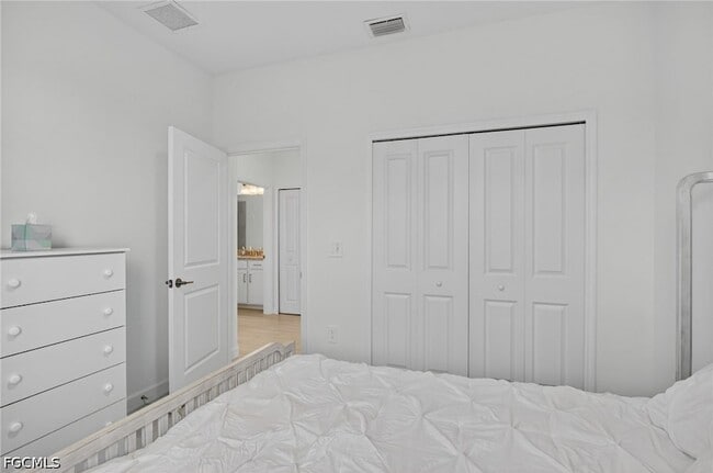 Building Photo - 14008 Hunter Oak Dr