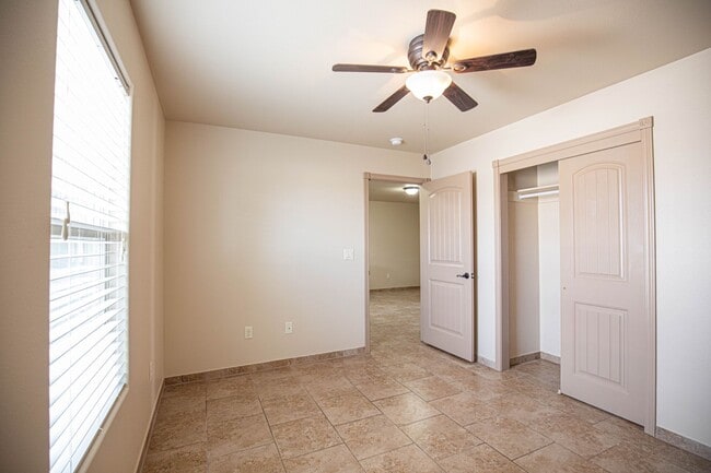 Building Photo - Cozy 3 Bed 2 Bath You've Been Looking For!