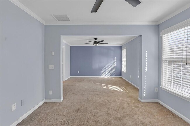 Building Photo - 2318 Longcourt Wy