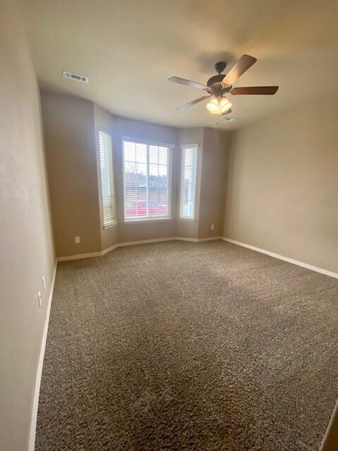 Building Photo - 1087 N Leverett Ave