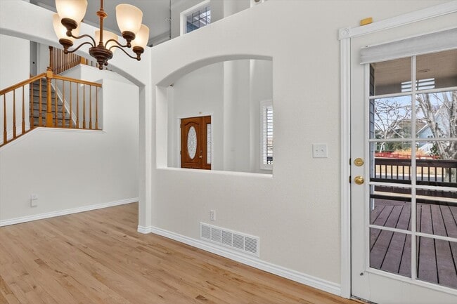 Building Photo - Stunning 5-BD 4-BA Outlook Home with Flatirons Views & Finished Basement