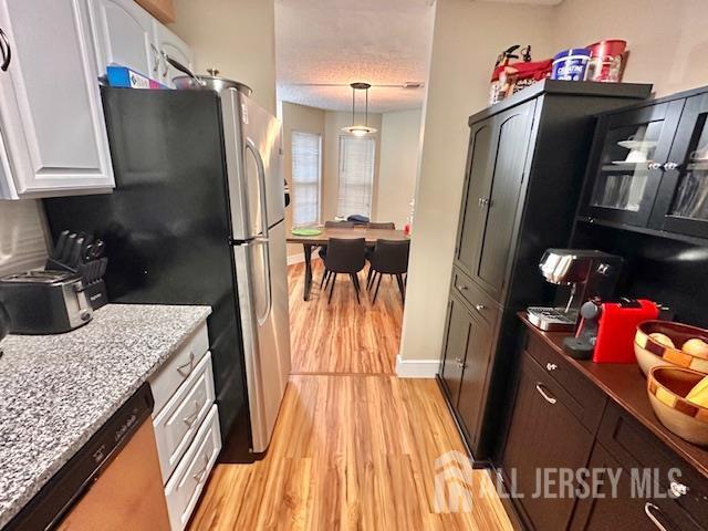 Building Photo - 211 Sunshine Ct