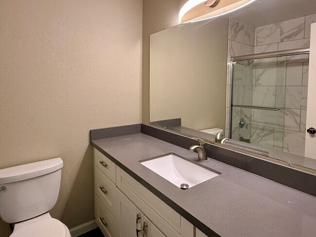 Building Photo - Updated 3 Bedroom 2 Bath Blossom Valley Duplex w/Private Yard