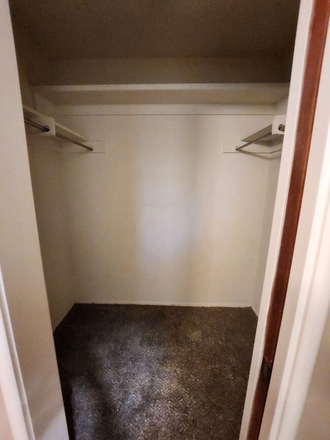 Building Photo - 2205 Monticello Ave