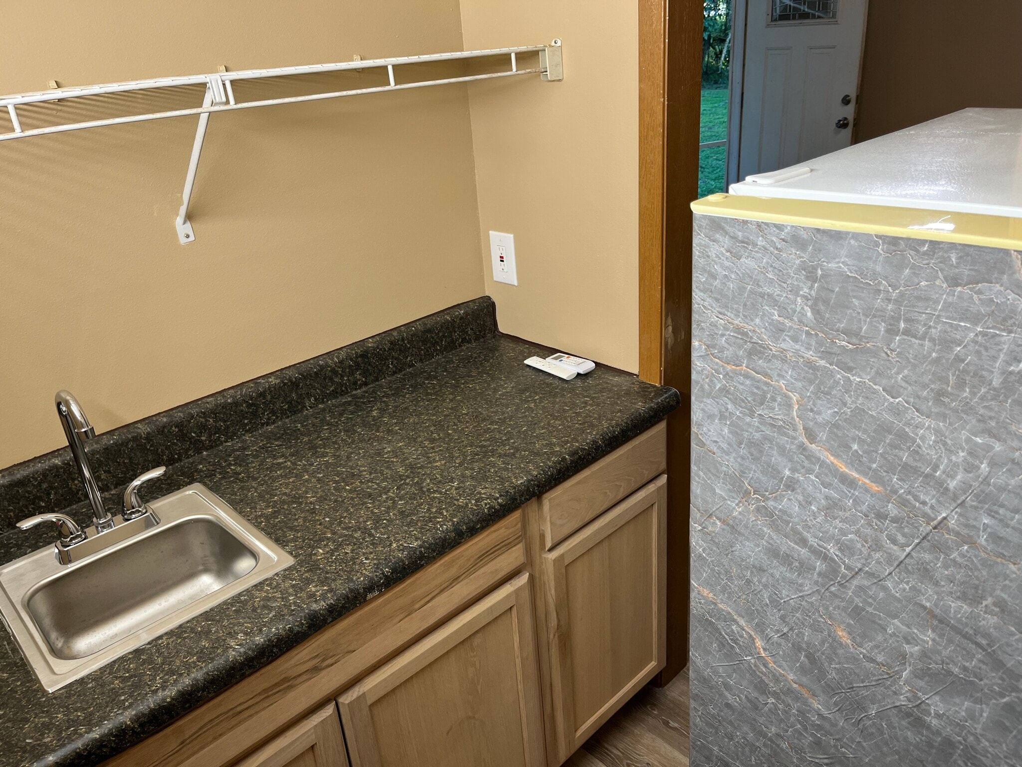 Building Photo - 1652 Barney Bass Rd