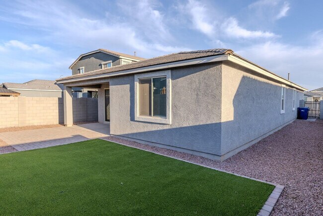 Building Photo - 11248 E Unger Ave