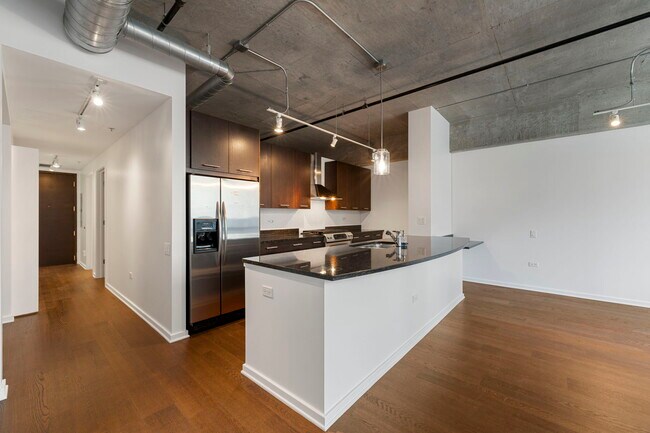 Building Photo - 240 E Illinois St