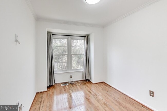 Building Photo - 20210 Maple Leaf Ct