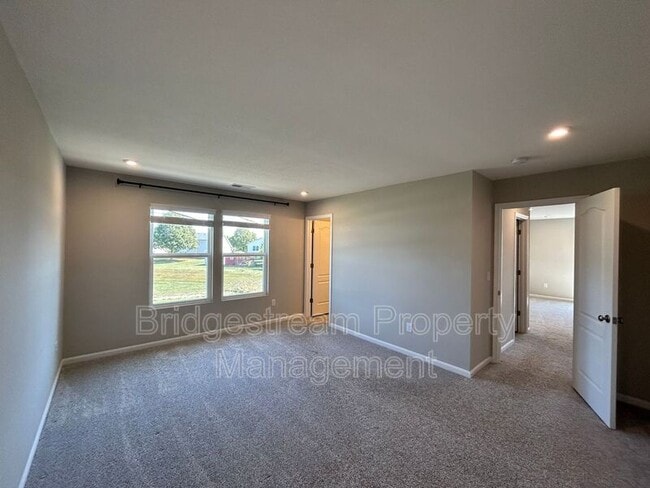 Building Photo - 187 Brooke Parke Ave