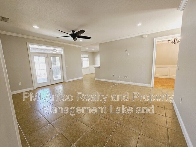 Building Photo - 1930 Saddlewood Ct