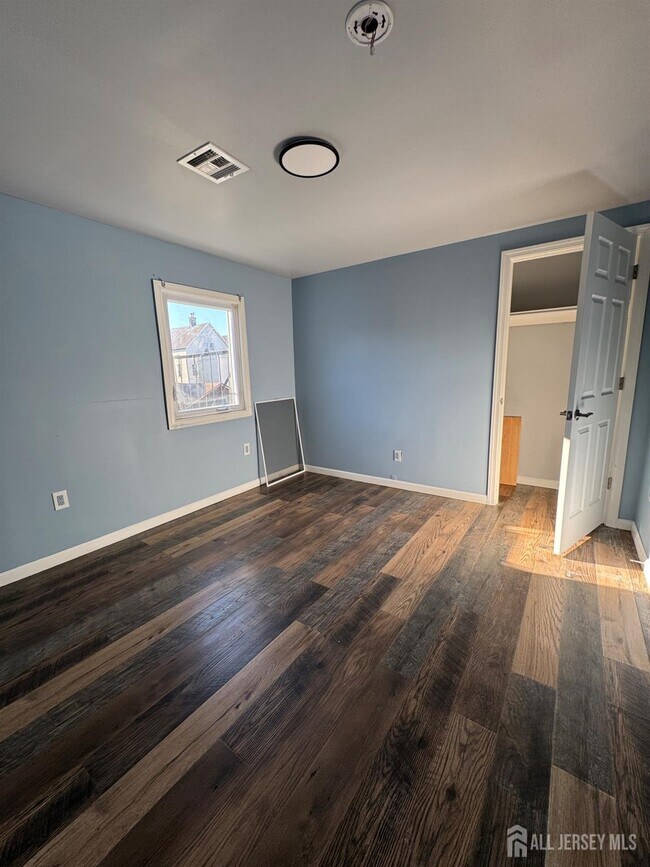 Building Photo - 150 Fabyan Pl