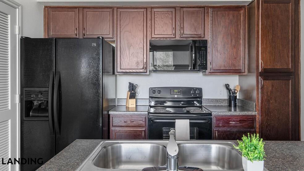 Building Photo - 15330 Liberty River Dr