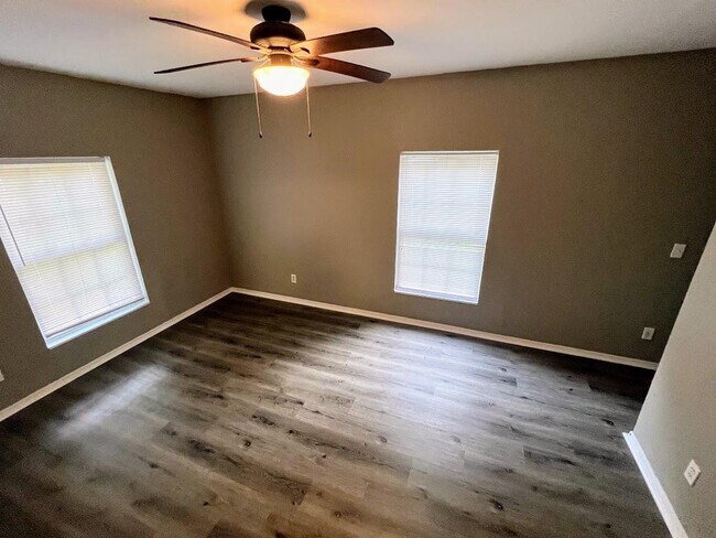 Building Photo - 119 Westridge Dr