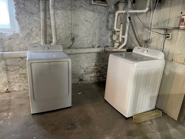 Building Photo - 6 Brattle St