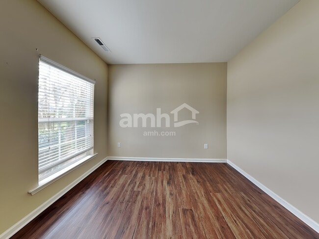 Building Photo - 405 Bedstraw Ct