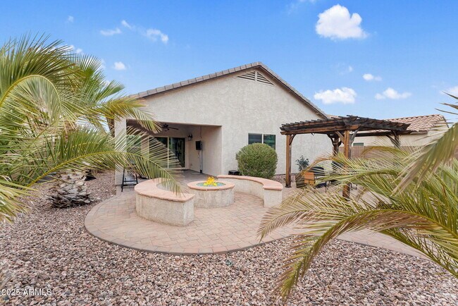 Building Photo - 6550 W Desert Blossom Way