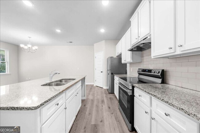 Building Photo - 220 Harrison St