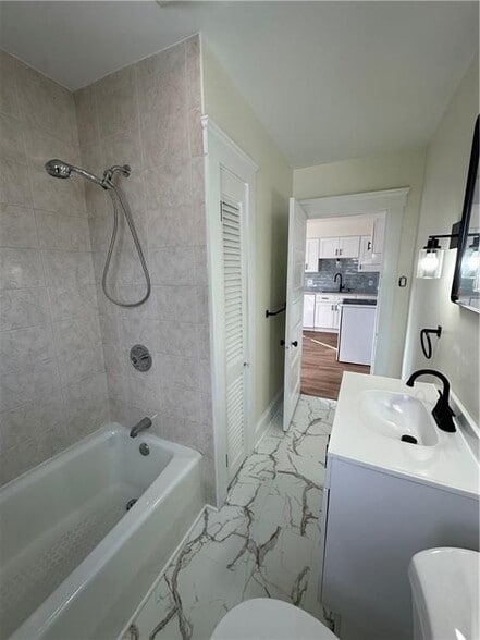 Building Photo - 2 Ann St