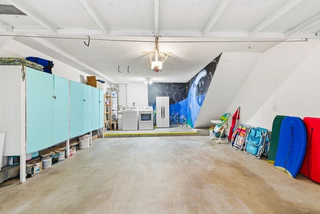 Building Photo - 731 Seacoast Dr