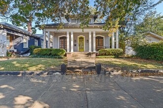 Building Photo - 108 4th St